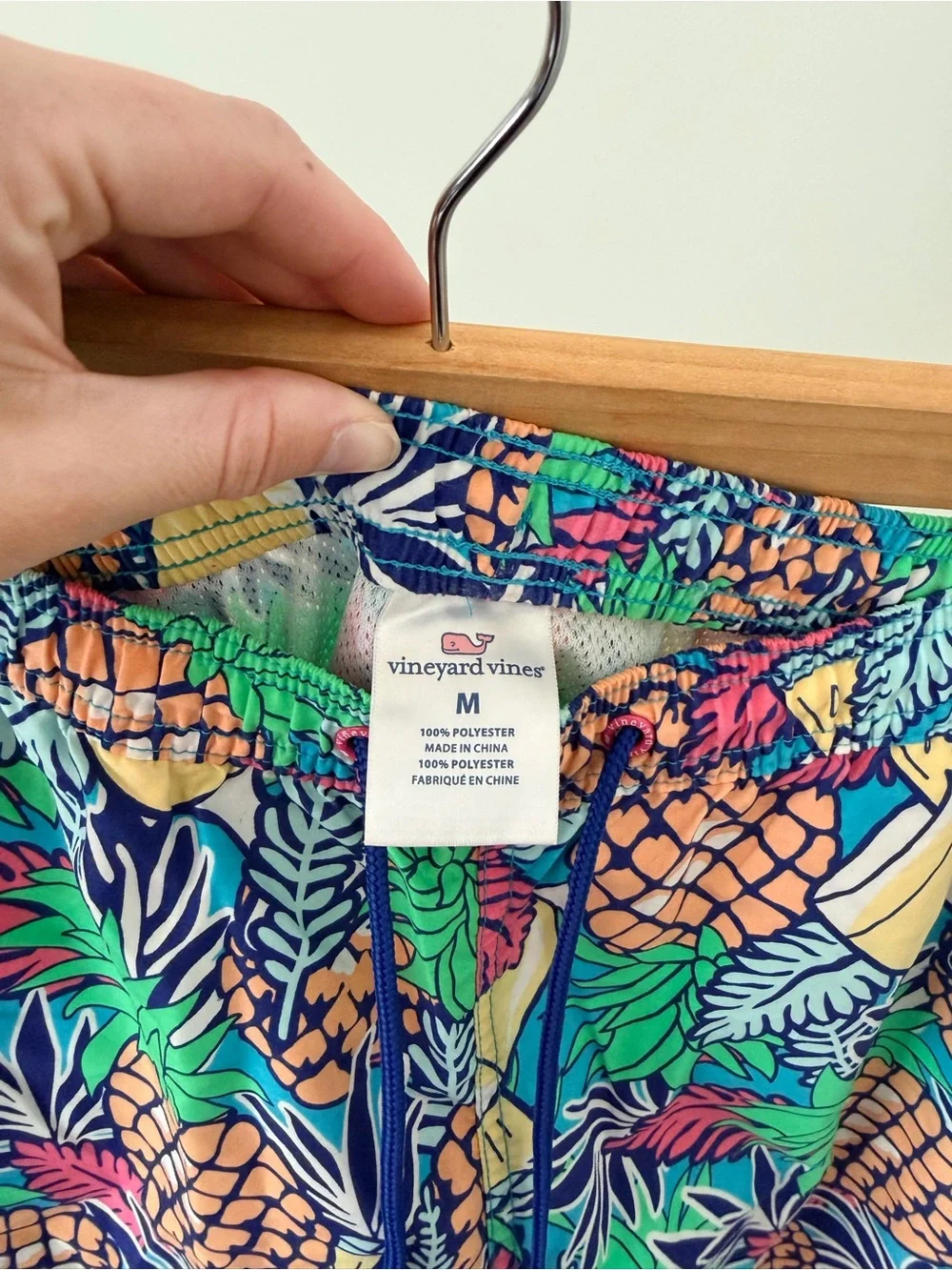 Vineyard Vines Men's Pineapple Print Swim Shorts